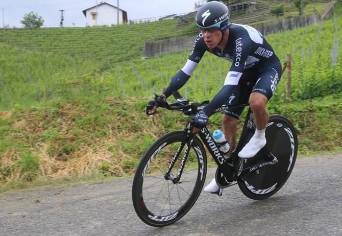 Rigoberto Uran (Omega Pharma QuickStep) blows the opposition away