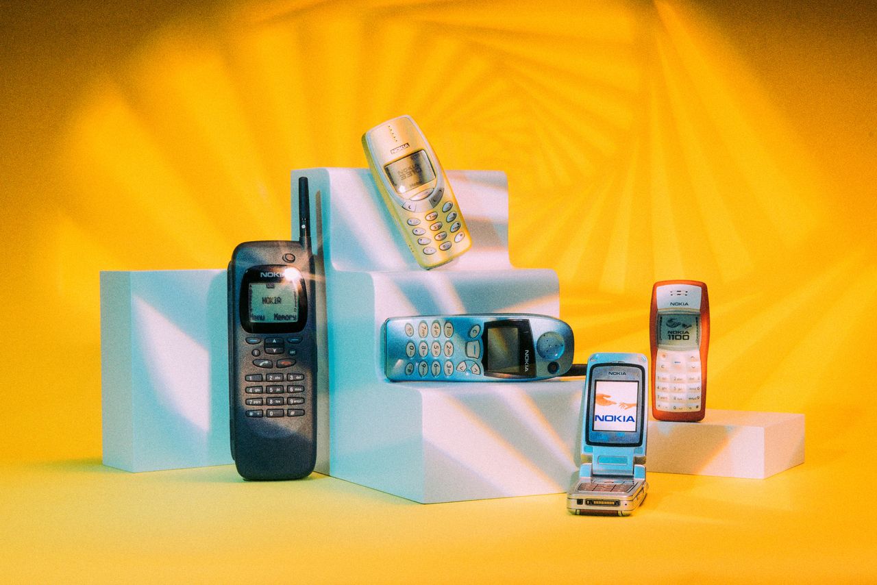 A selection of vintage Nokia models