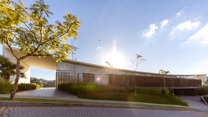 Linho House, a Brazilian house by Tetro Arquitetura 