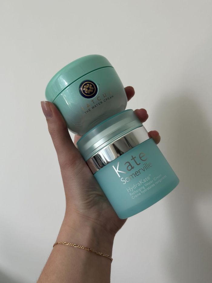 Grace Lindsay, editora de belleza junior, prueba las mejores cremas hidratantes sin aceite.