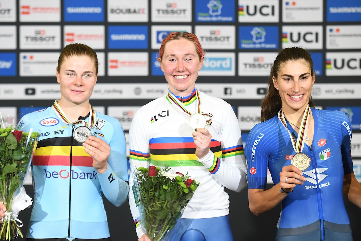 Picture by Simon Wilkinson/SWpix.com - 22/10/2021 - Cycling - Tissot 2021 UCI Track Cycling World Championships - Women's Omnium - Stab Velodrome, Roubaix, France - Podium - Great Britain's Katie Archibald takes gold and the rainbow jersey in the women's omnium with Belgium's Lotte kopecky taking silver &amp; Italy's Elisa Balsamo taking bronze..