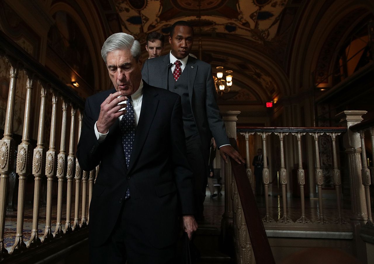 Special counsel Robert Mueller arrives at the U.S. Capitol for closed meeting with members of the Senate Judiciary Committee June 21, 2017.