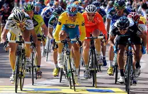 Russel Downing (Team Sky) just won the stage two sprint