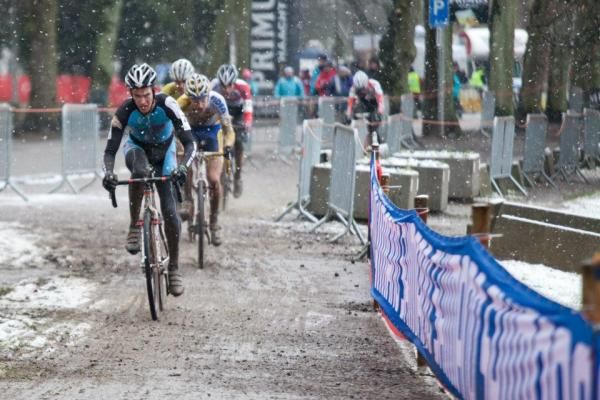 Andrew Dillman on a snowy parcours in Namur.