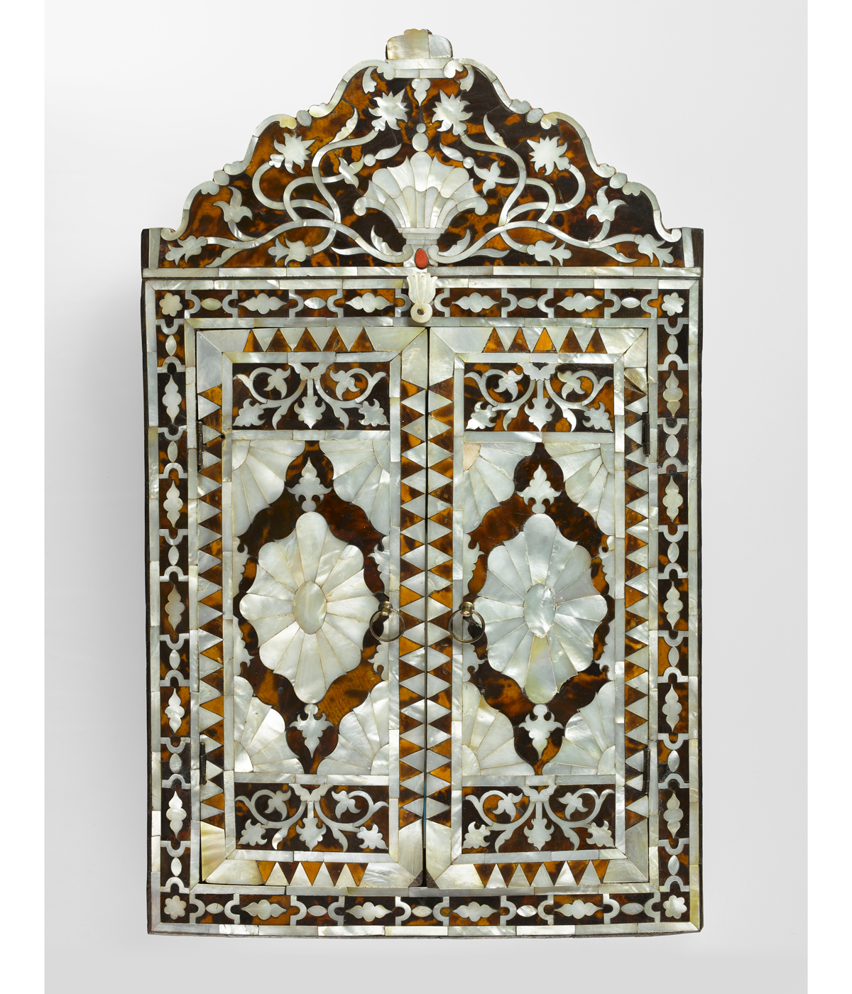 Mother of pearl object from Cartier exhibition