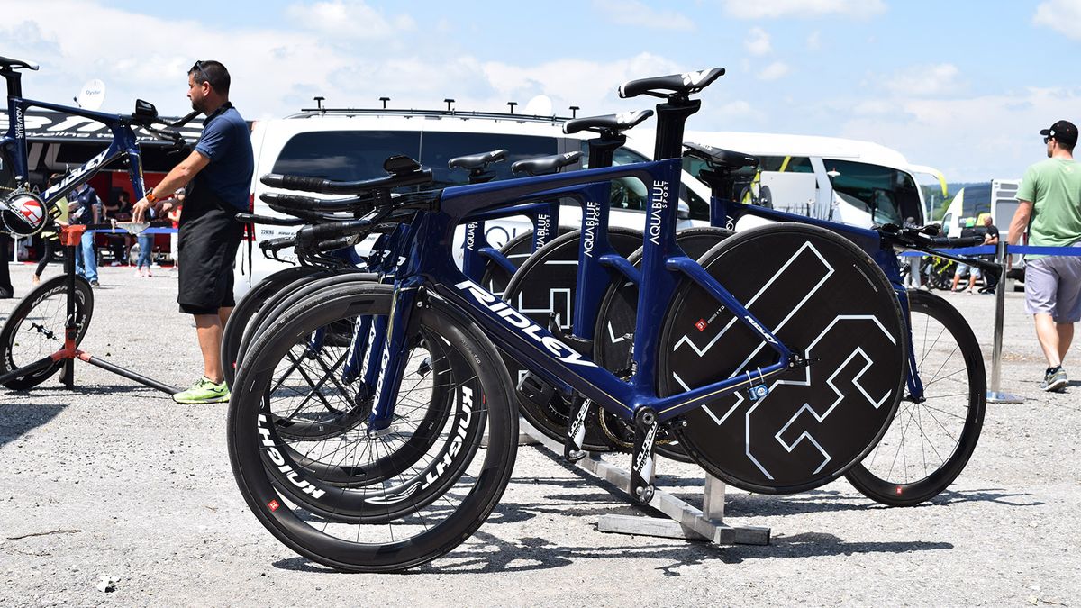 While Aqua Blue Sport have been racing on 3T Strada bikes for regaular road stages, the team use Ridley Dean framesets for time trials