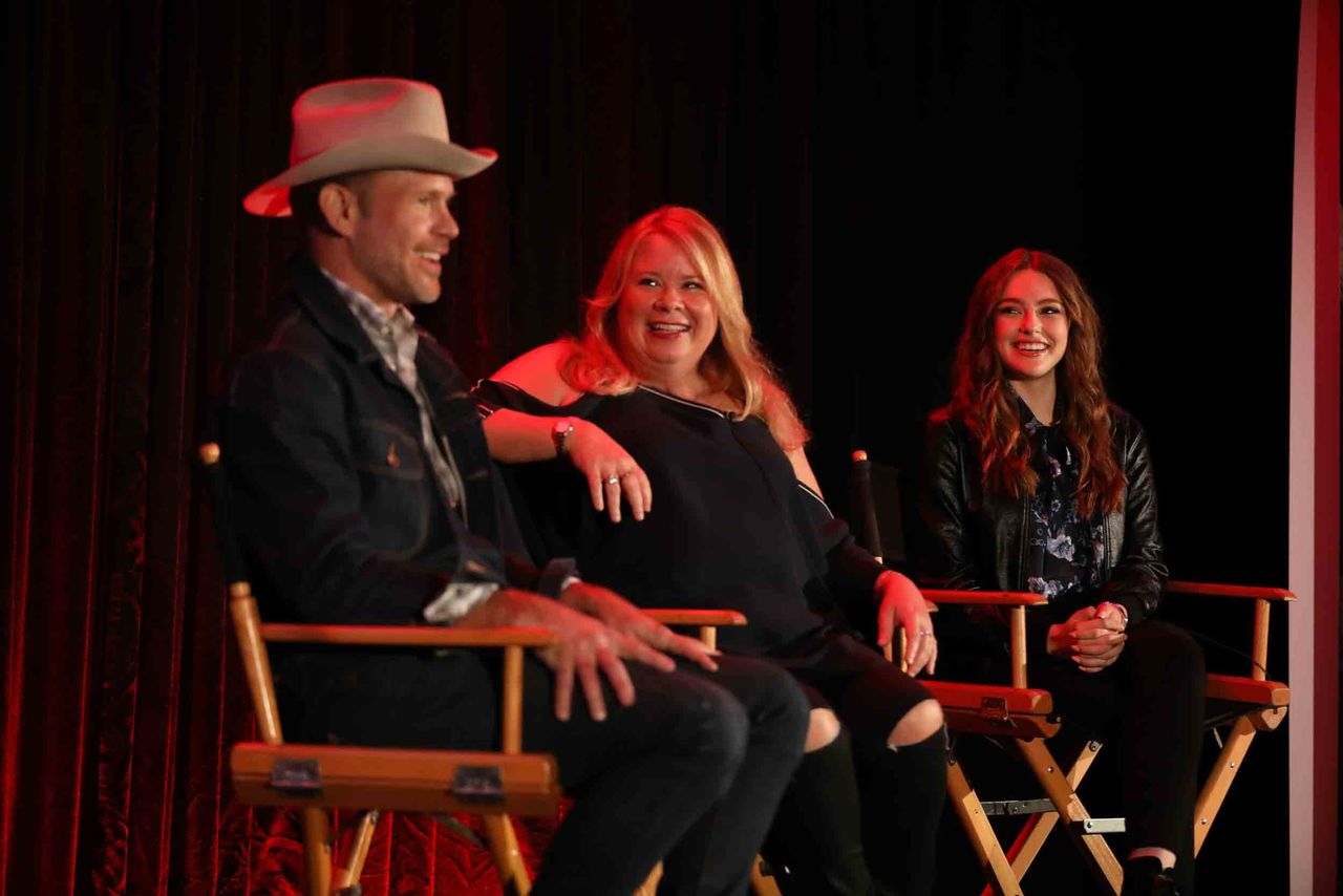 Schmooze-H-Davis-Plec-Russell