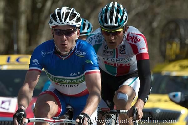 Thomas Voeckler puts the effort in