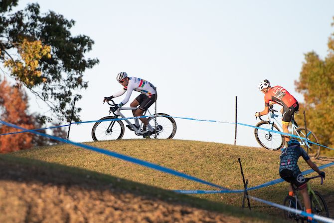 Curtis White (Cannondale p/b Cyclocross World) leads the way