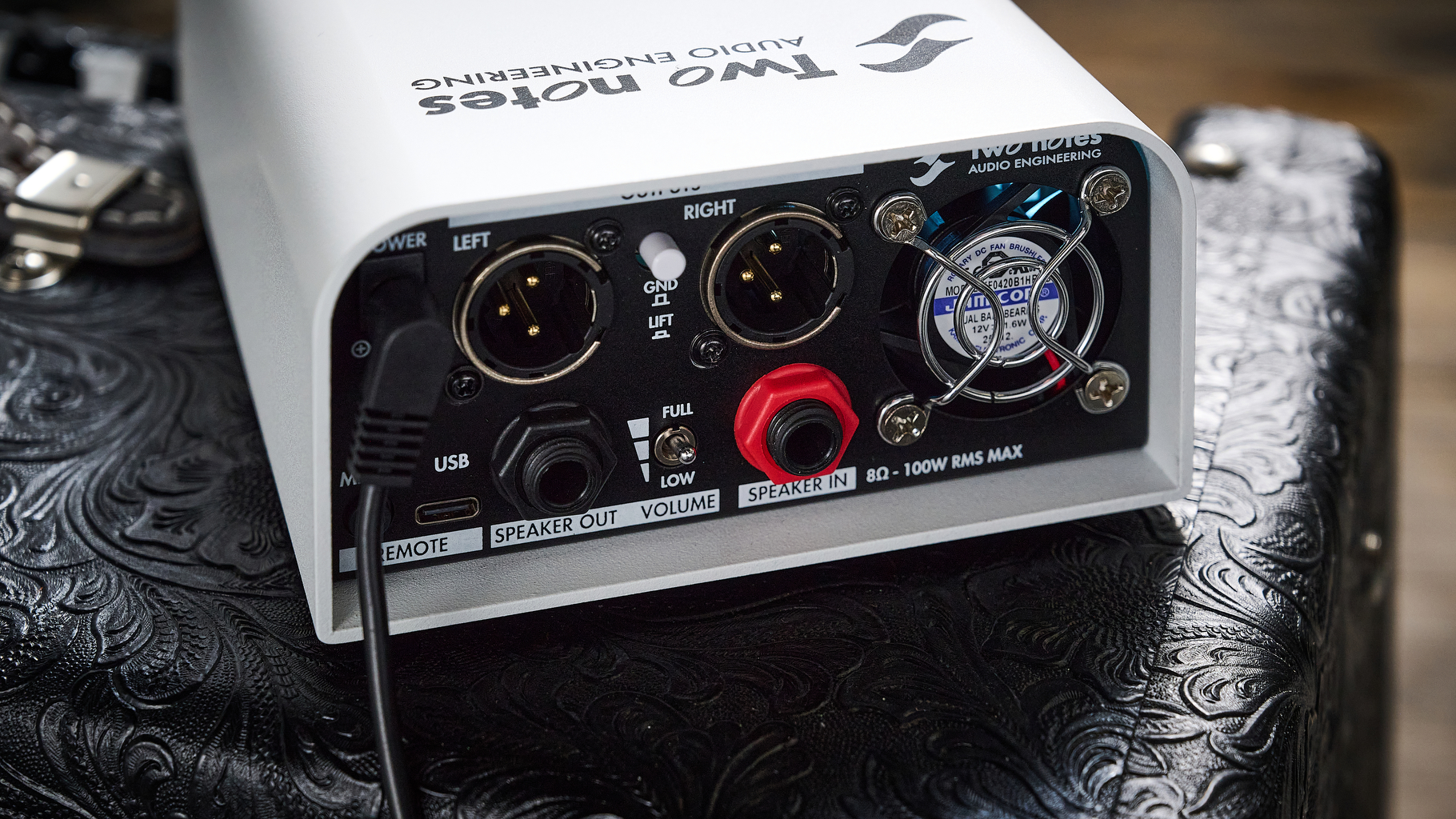 The rear panel of the Two Notes Torpedo Captor X Plus load box