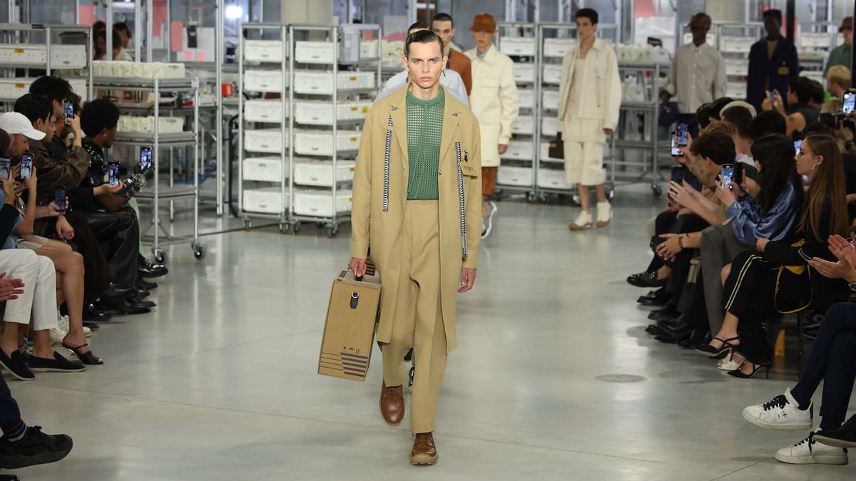 Fendi opens up its Tuscan factory for latest menswear show - Vimarsana News