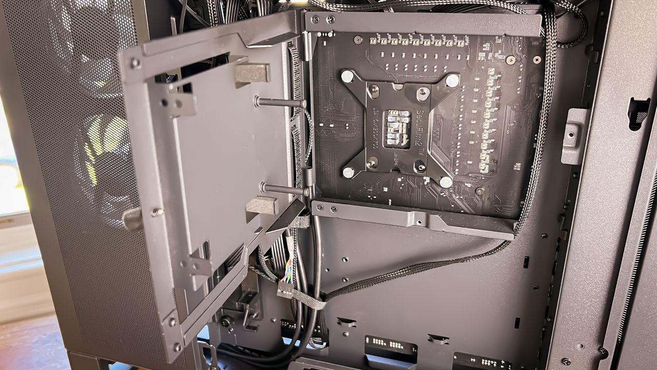 Phanteks NV7