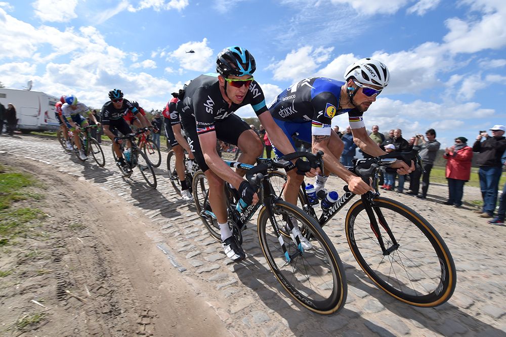 Ian Stannard squeezes through the gap