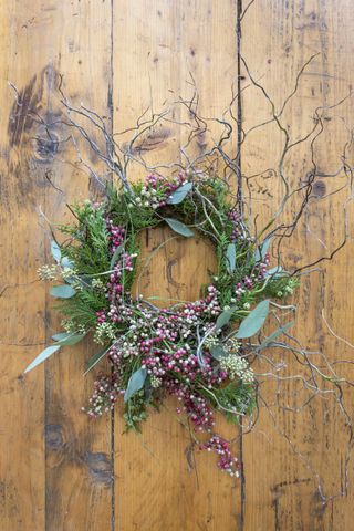 final stage of wreath making guide