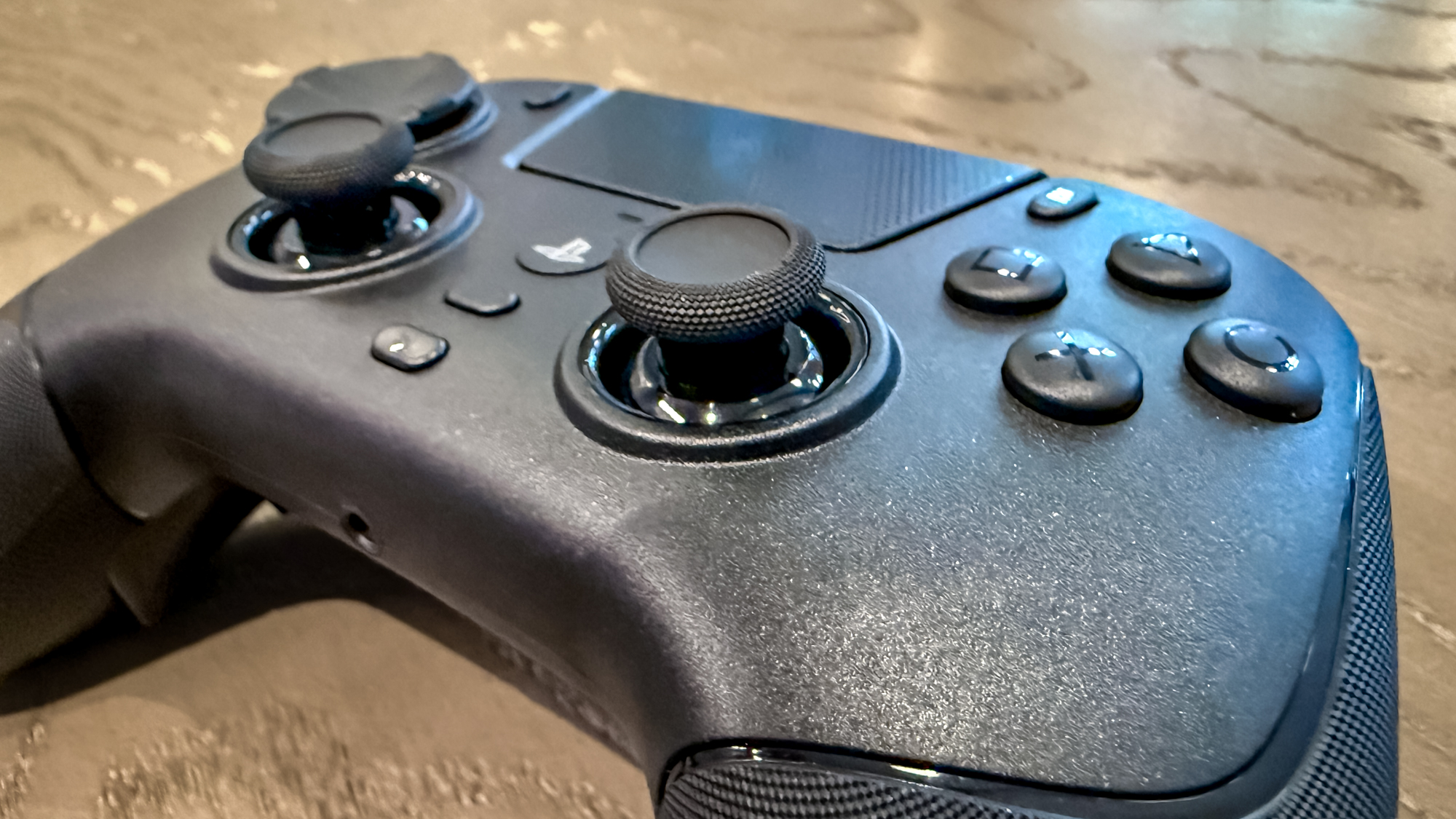 Razer Raiju V3 Pro on a desk