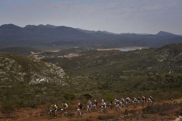 The leaders' group during stage 5 of the Brasil Ride