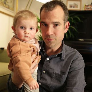 Dr Chris with his  daughter Lyra  (C) Raw TV - Photographer: Tom Beard