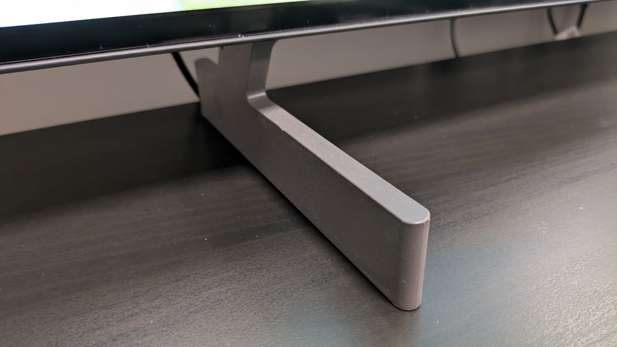 LG B6 OLED TV feet, which are made of plastic as opposed to the metal of last year's B5