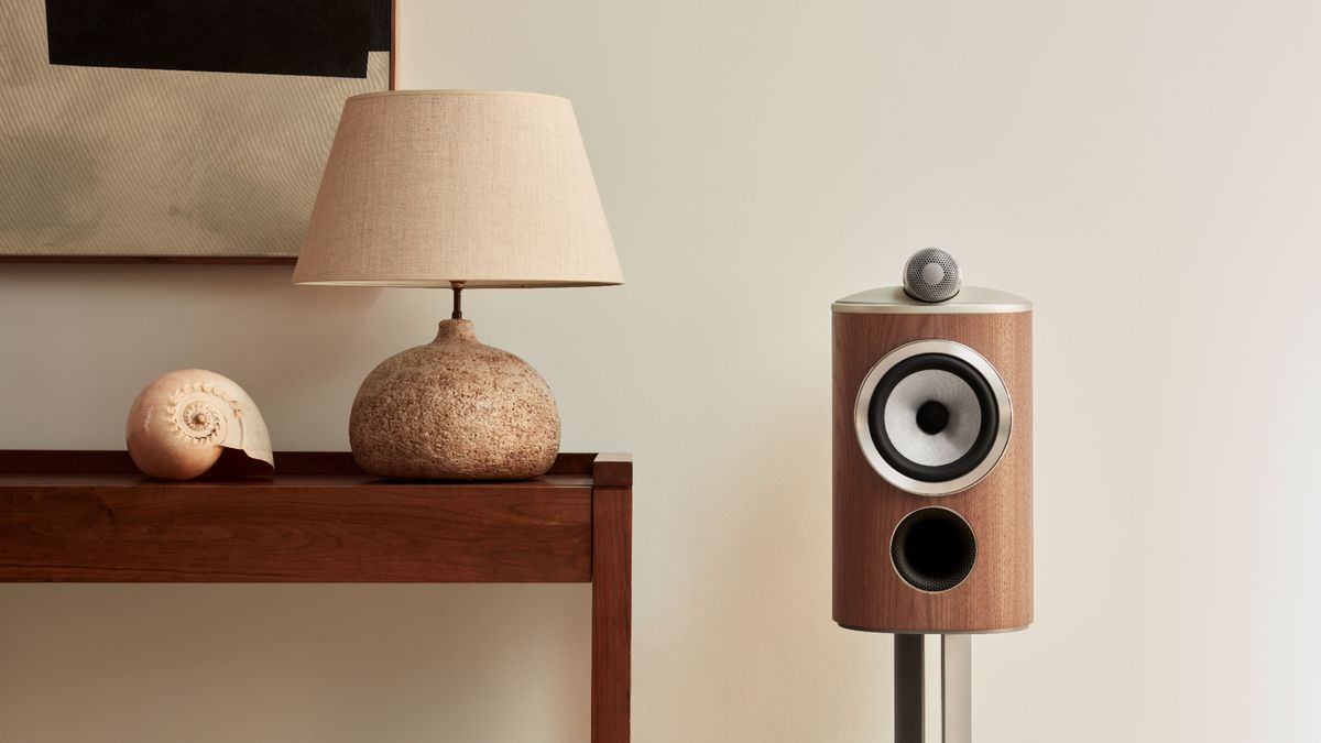 Bowers &amp; Wilkins 805 D4