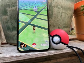 Pokemon Go Pokeball Plus