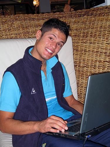 Vigan&ograve; catching up on his emails