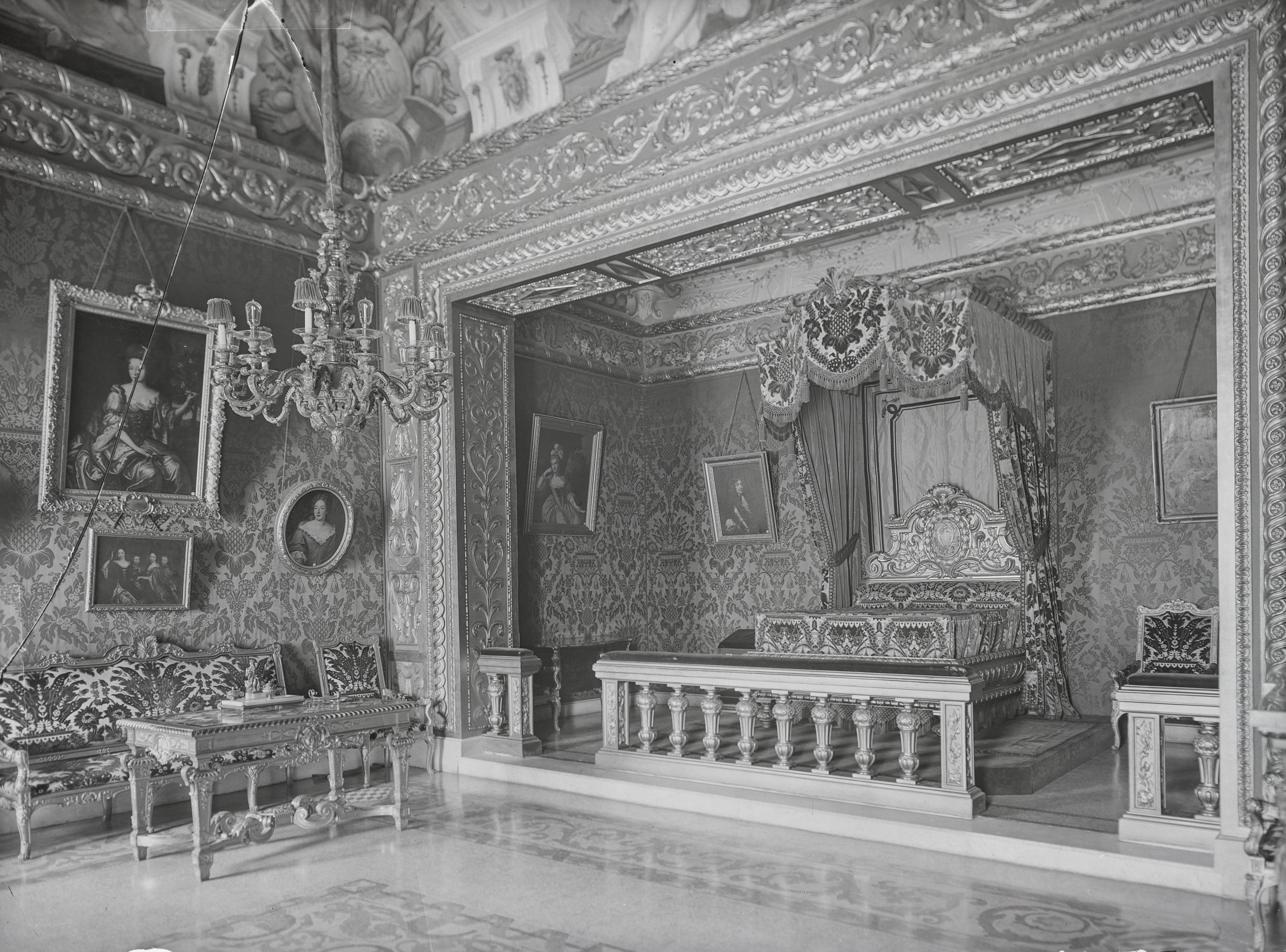 Geoffrey Roland Ballance's photographs of Monaco