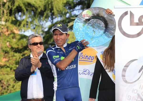 Nairo Quintana (Movistar) shows off the winner's trophy