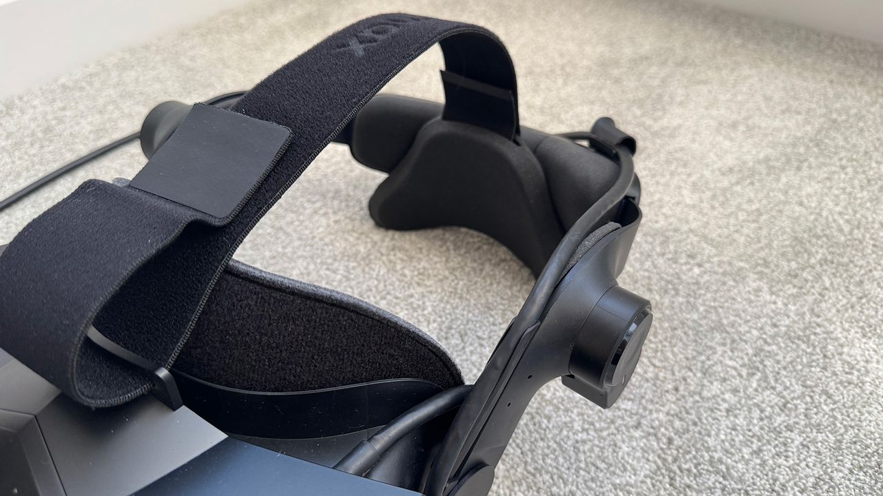 The headband of the Pimax Crystal Light