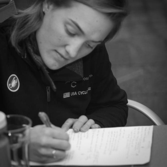 Taking notes during a talk with Sven Nys.