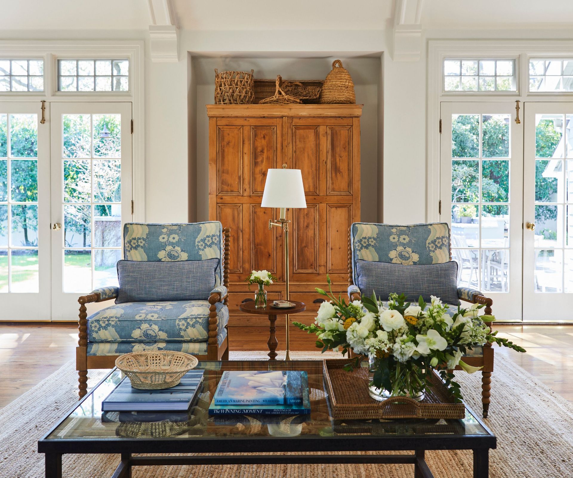 Living room accent chairs