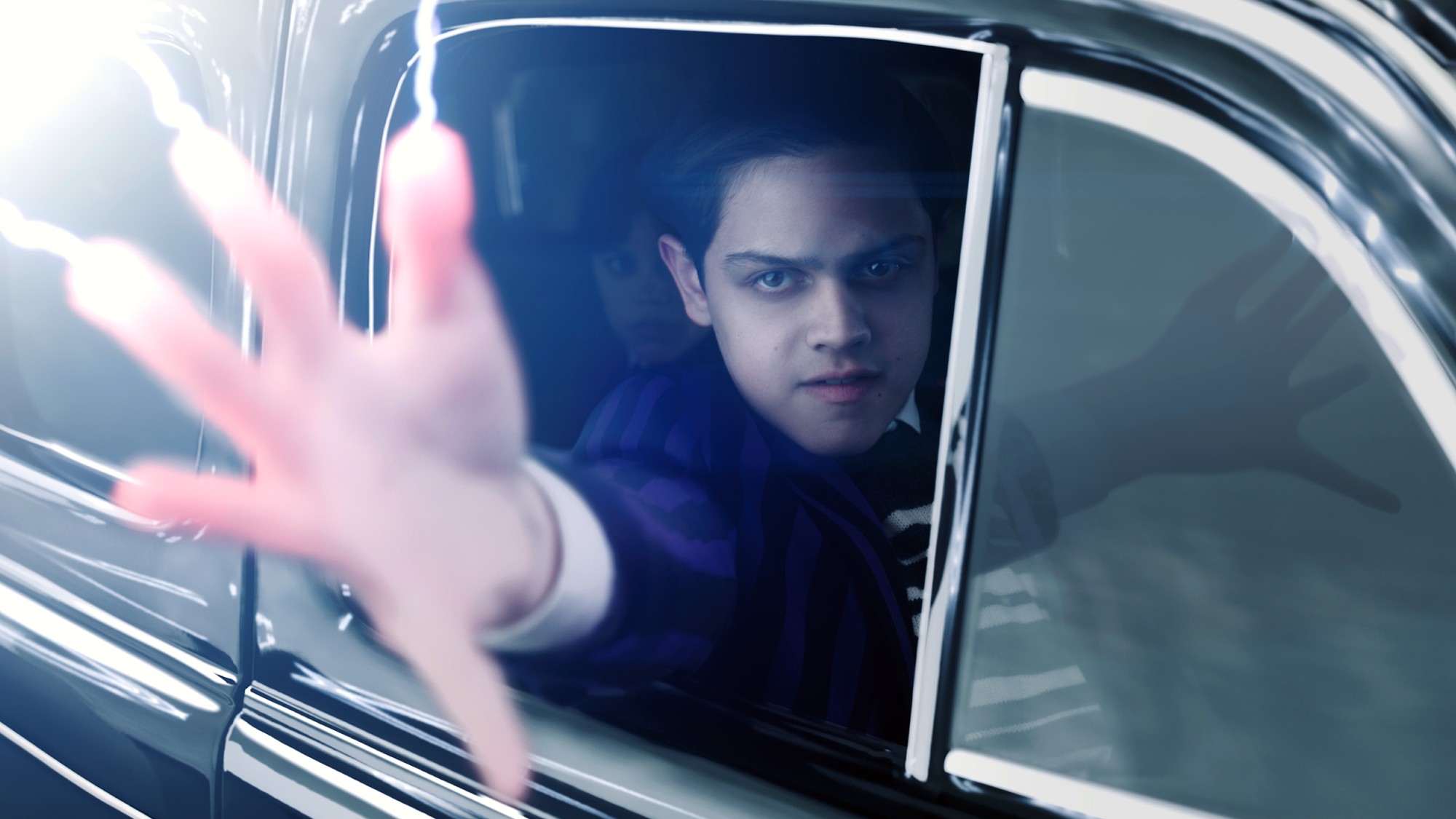 Isaac Ordonez aș Pugsley Addams in Wednesday season 2