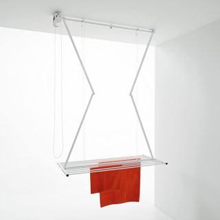 Ceiling mounted clothes airer