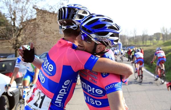 Diego Ulissi gets a hug from teammate Adriano Malori (Lampre - ISD)