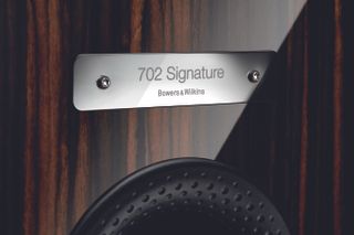 Bowers & Wilkins 702 Signature