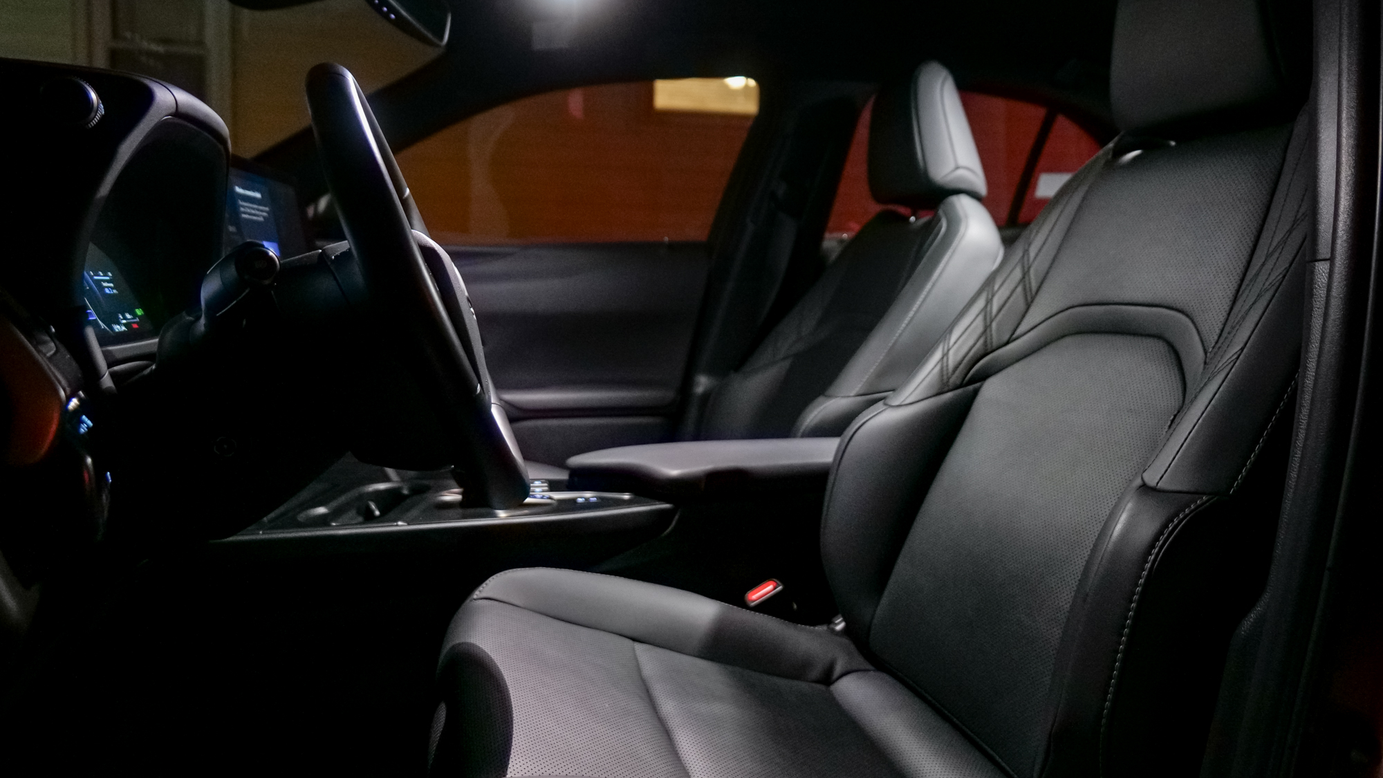 2025 Lexus UX 300h test drive.