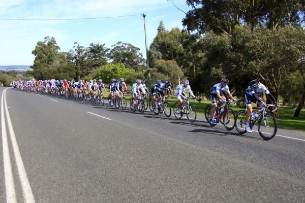 Saxo Bank SunGard tried to split the main bunch and succeded, but were unable to dislodge overall leader Pollock.