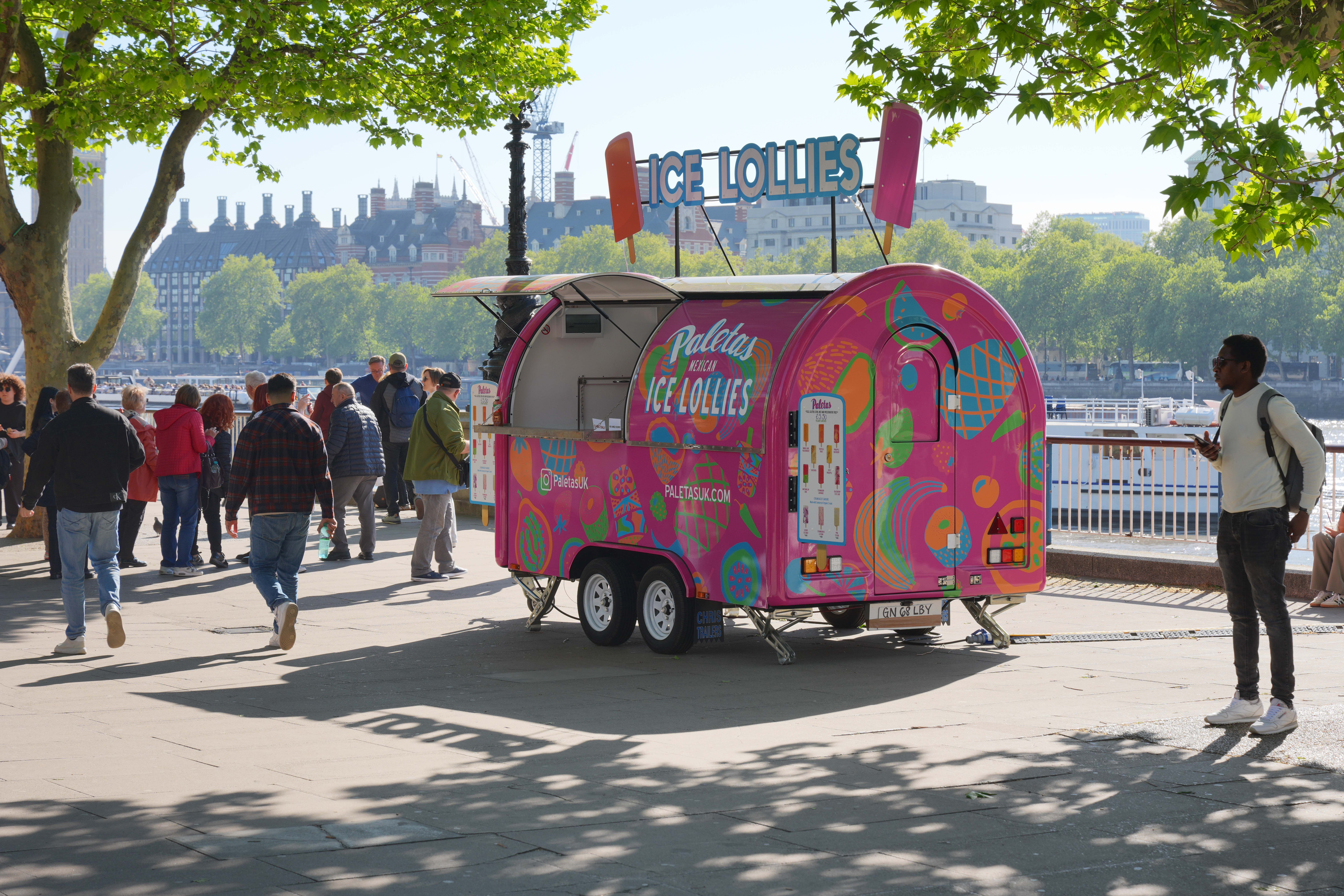 Bright pink ice lollies trailer on London&rsquo;s South Bank.