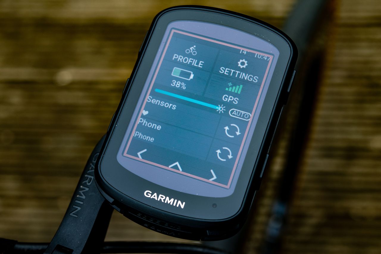 A Garmin Edge 840 computer