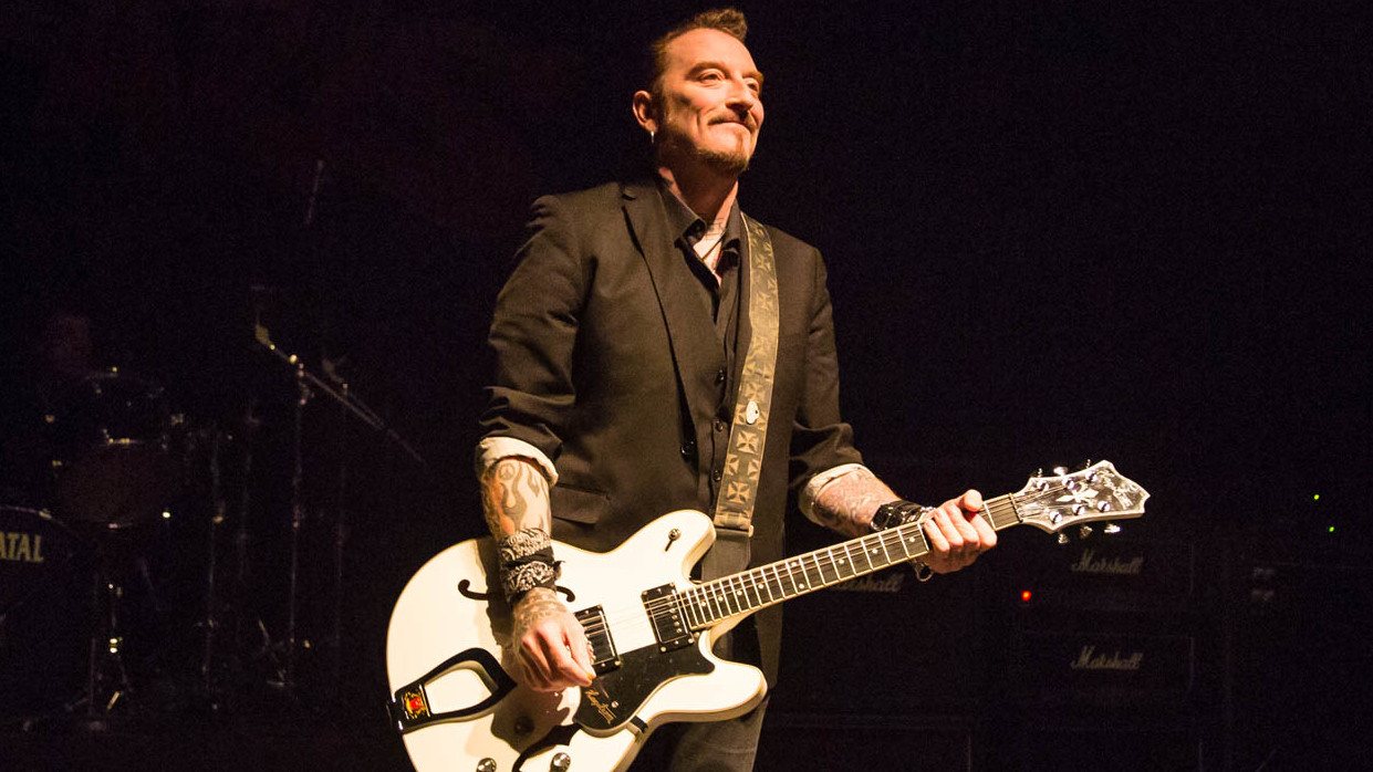 Ginger Wildheart onstage in 2015