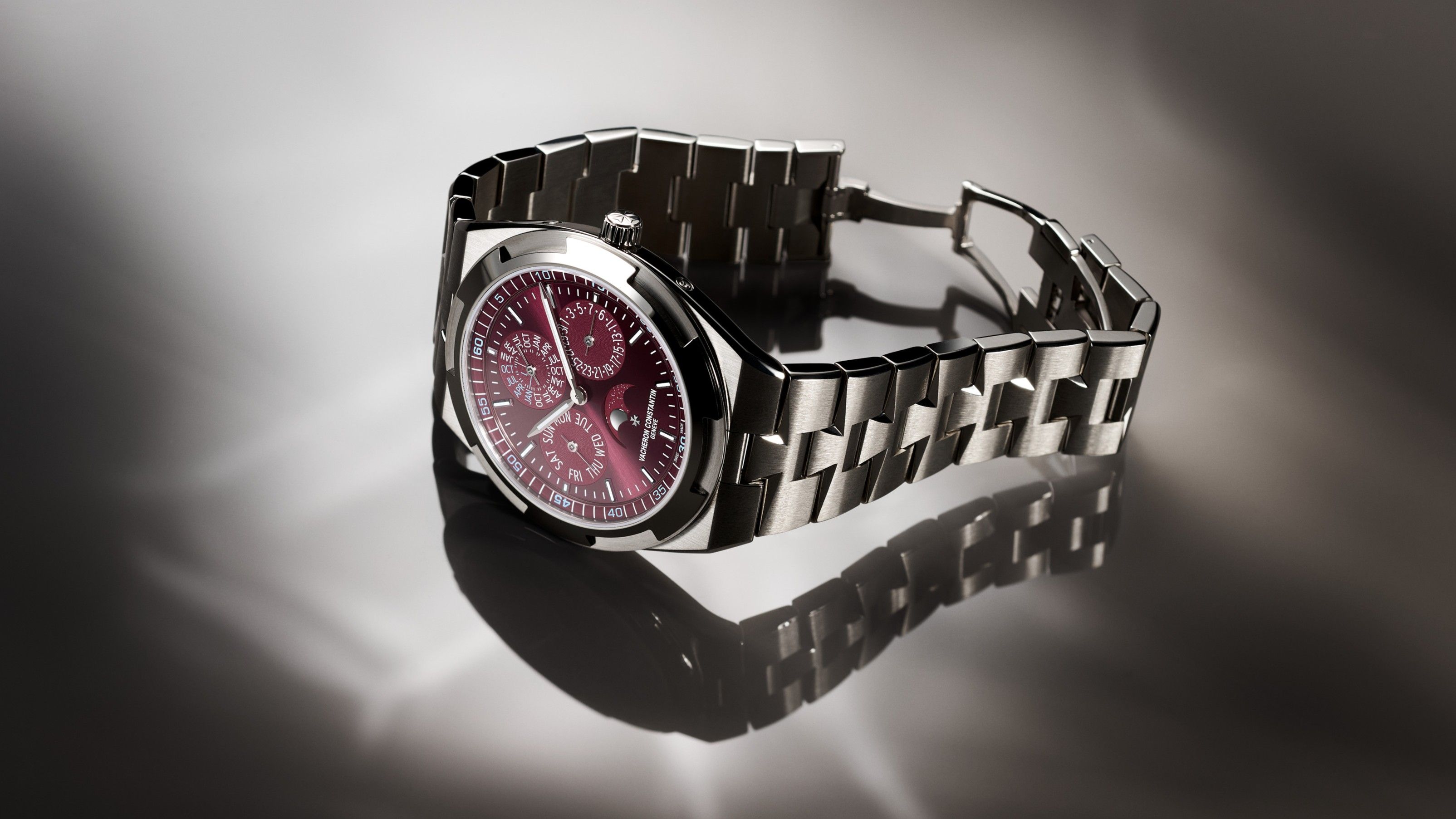 Vacheron Constantin Overseas Perpetual Calendar Ultra-Slim