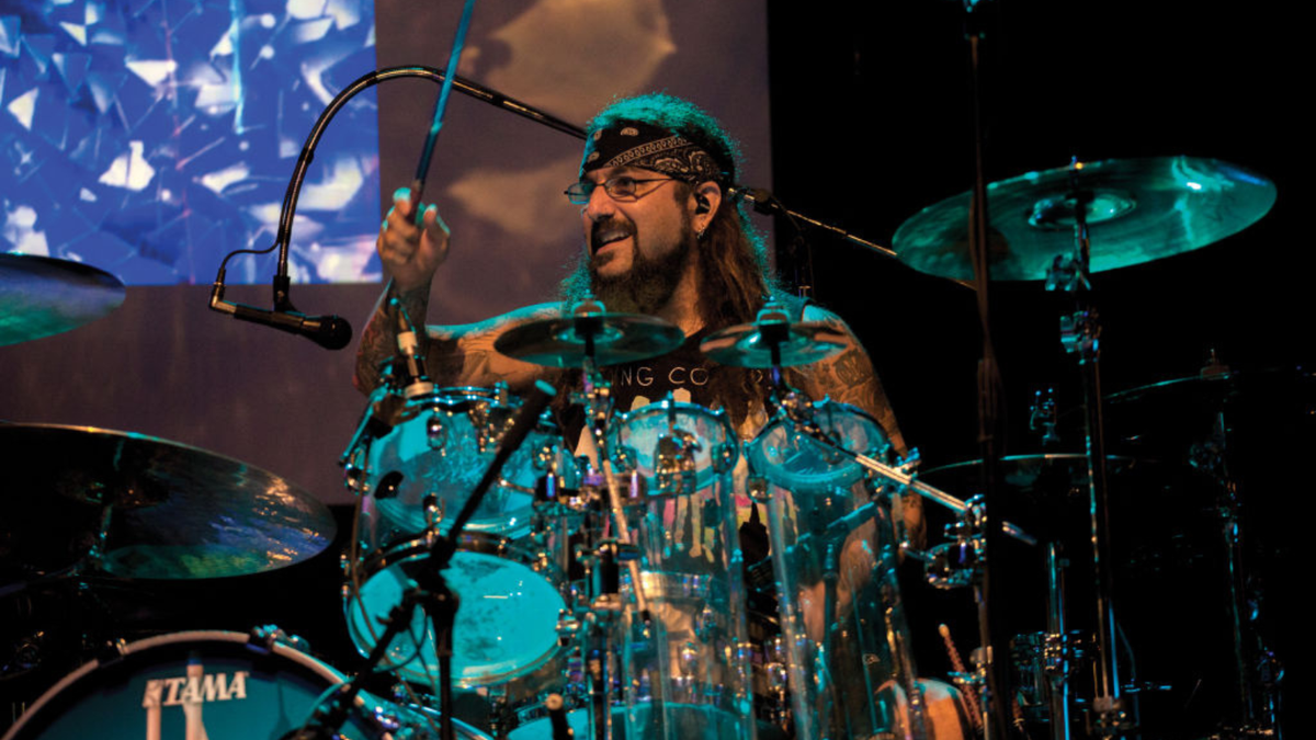 Mike Portnoy performing live