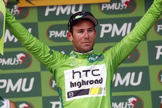 Mark Cavendish (HTC-Highroad) leads the points classification.