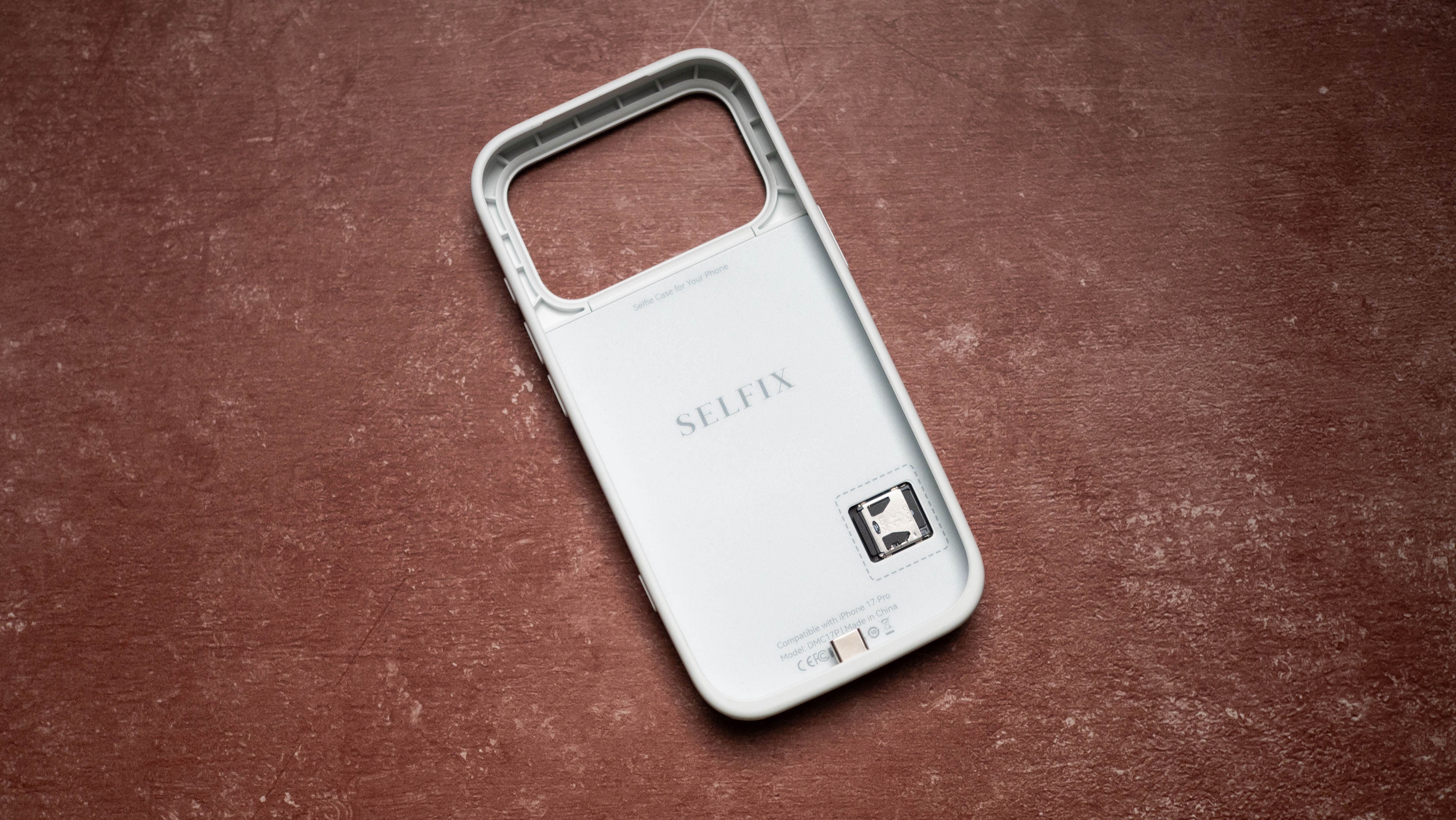 Selfix case used with the iPhone 17 Pro