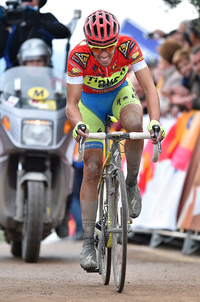 Alberto Contador (Tinkoff-Saxo) tries in vain to limit his losses at the Vuelta a Andalucia.