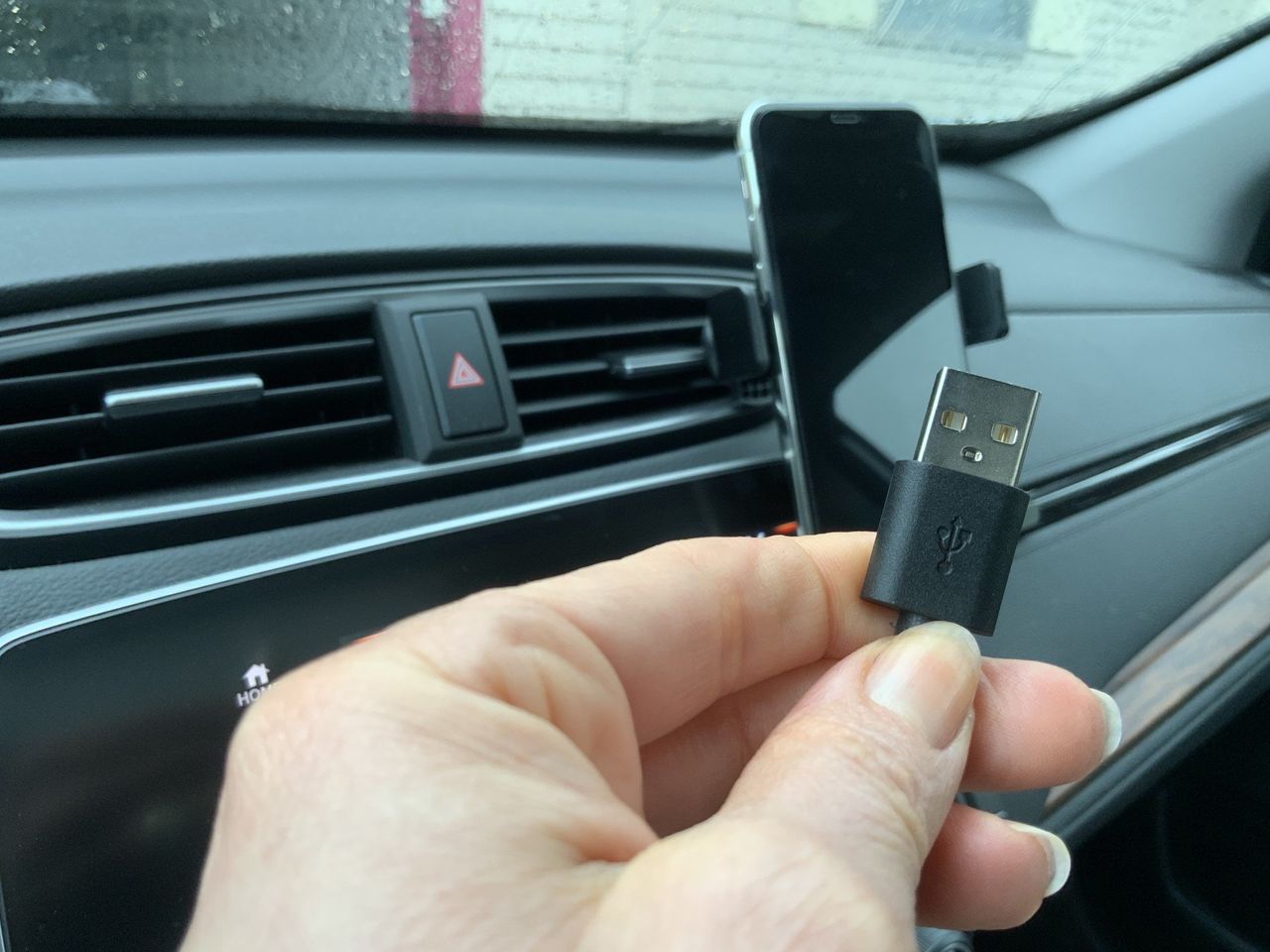 Totallee Wireless Car Charger