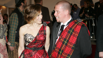 Sarah Jessica Parker and Alexander McQueen, 2006