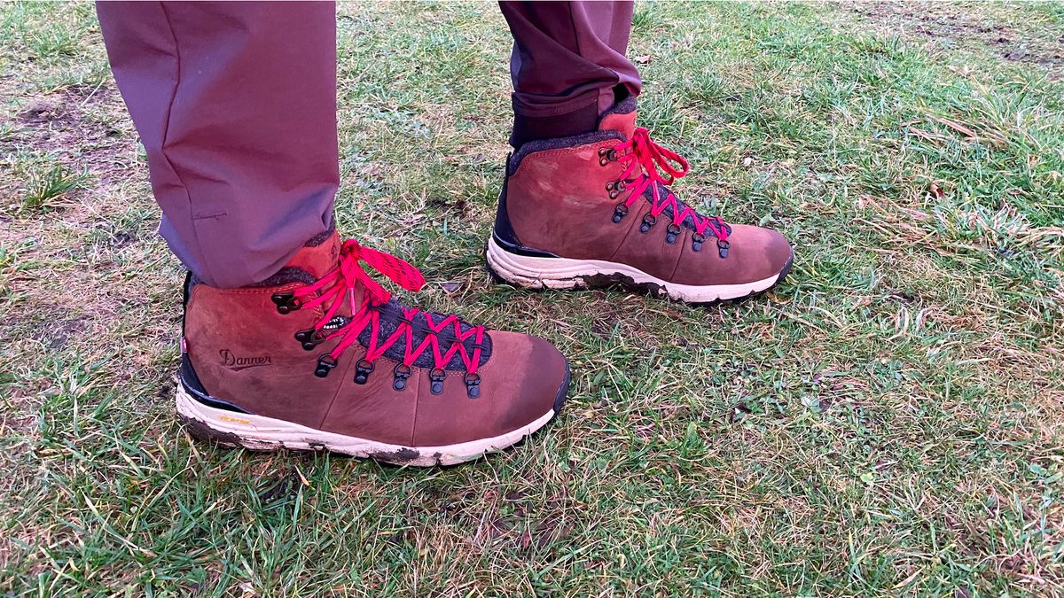 danner women's mountain 600 insulated