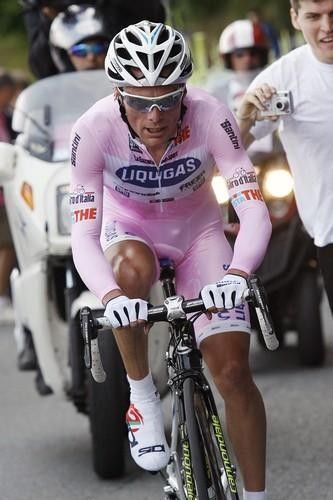 Danilo Di Luca (Liquigas) looking suitably svelte as usual.