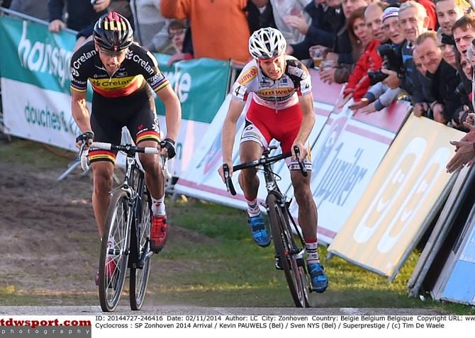 Kevin Pauwels (Sunweb - Napoleon Games) and Sven Nys (Crelan - AA Drink Team) sprint to the finish line