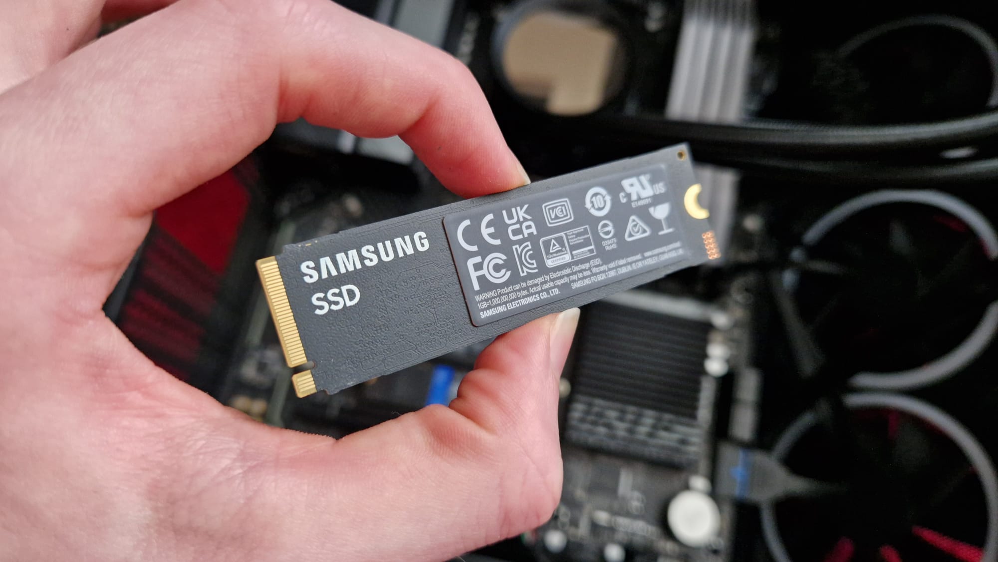 The back of the Samsung 9100 Pro